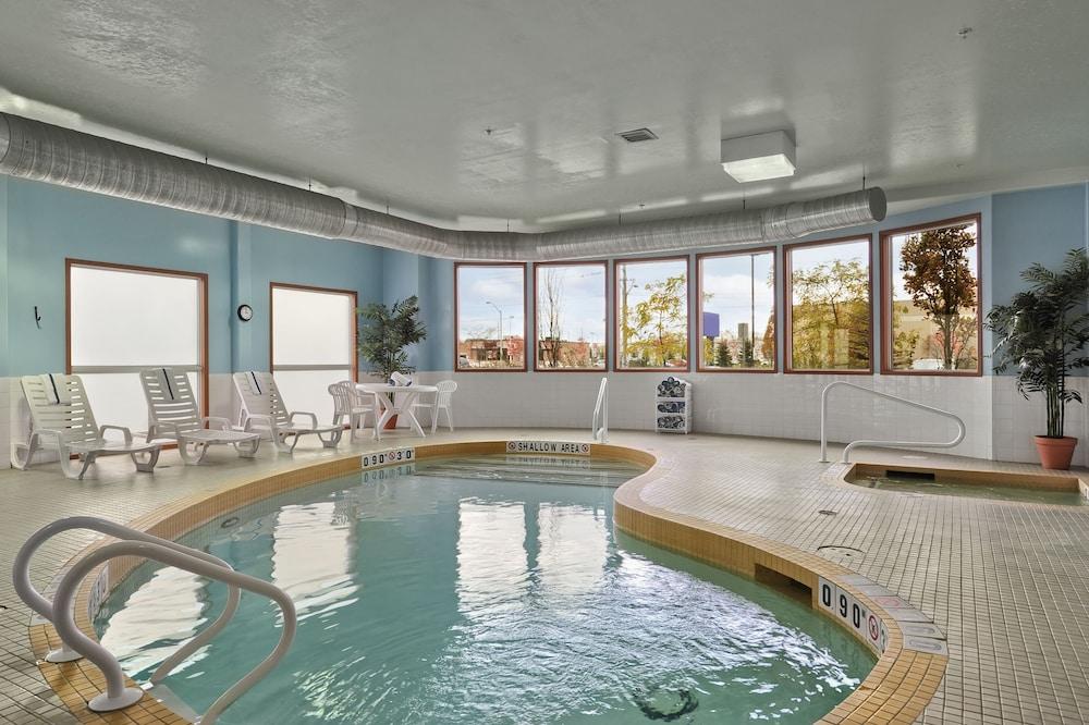 Hotel Super 8 By Wyndham Barrie South Extérieur photo