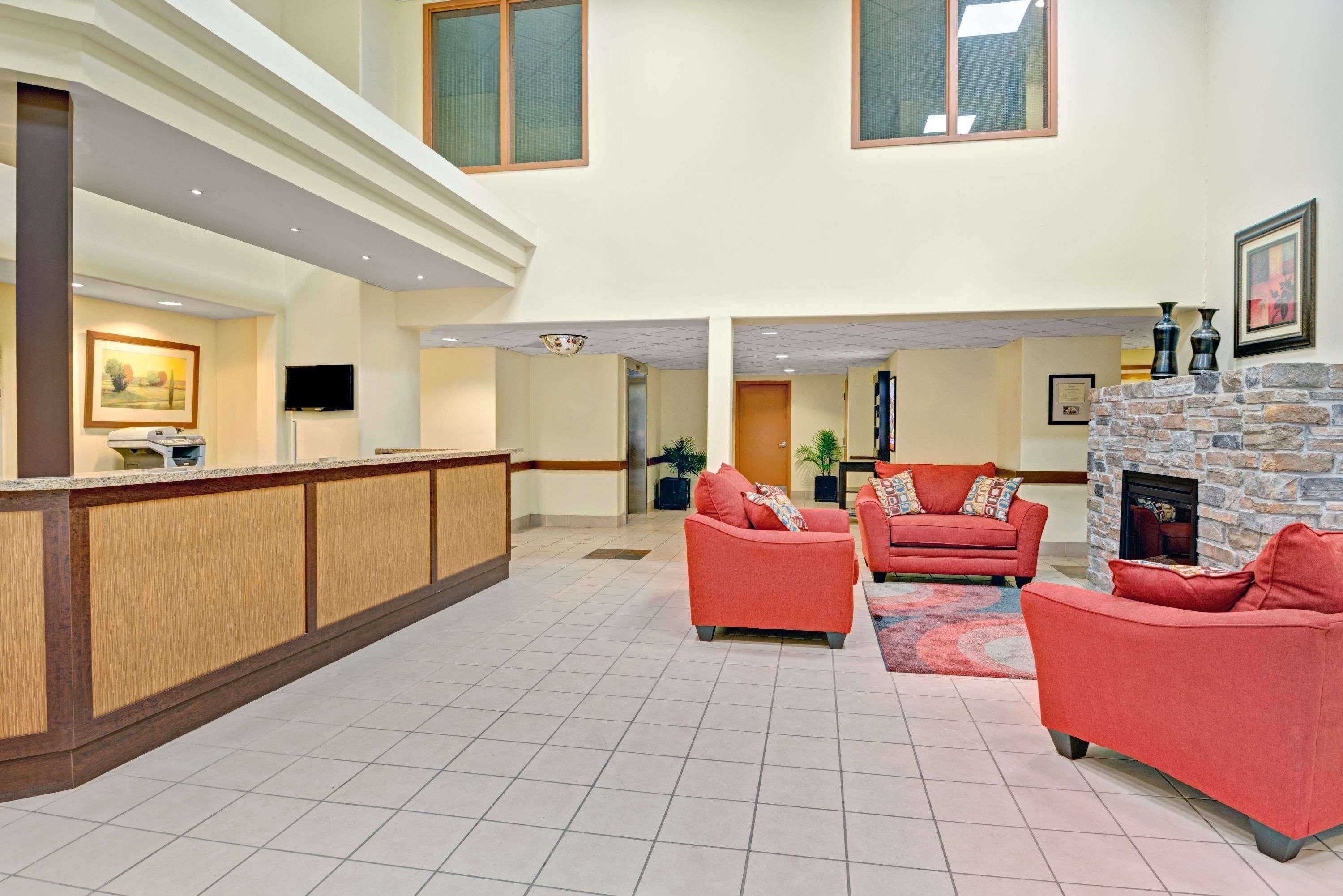 Hotel Super 8 By Wyndham Barrie South Extérieur photo