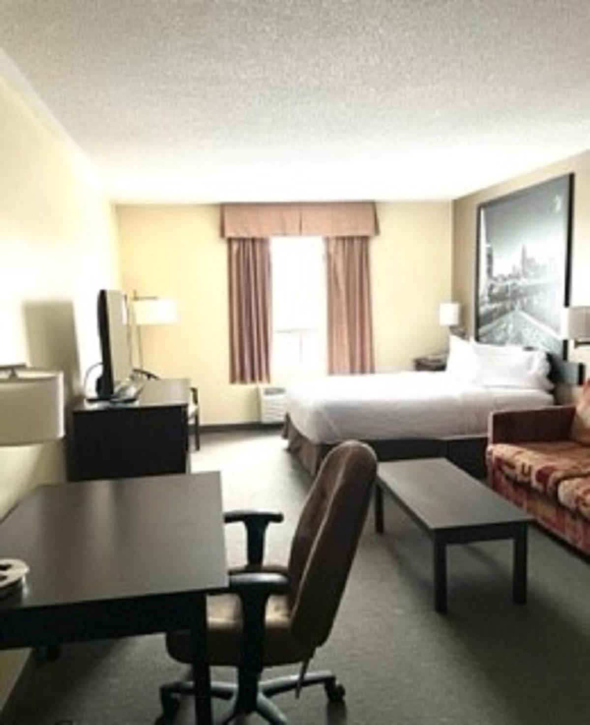 Hotel Super 8 By Wyndham Barrie South Extérieur photo
