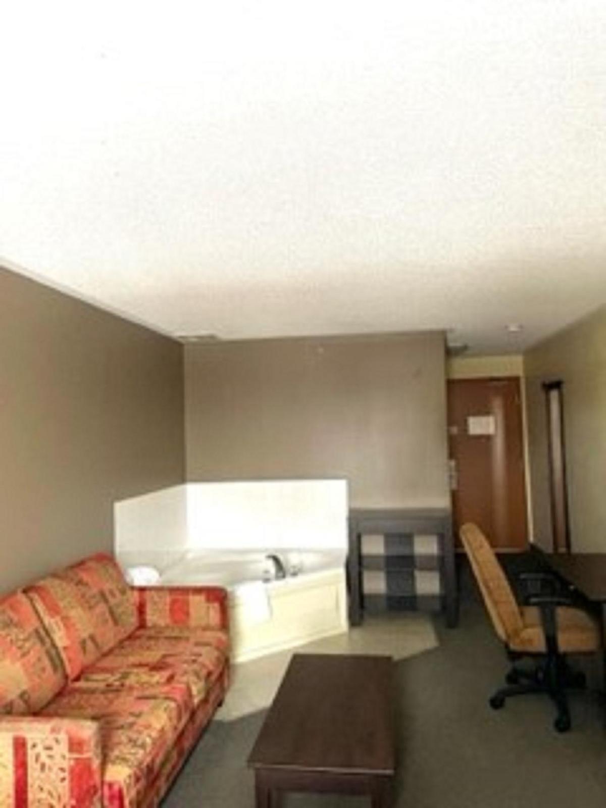 Hotel Super 8 By Wyndham Barrie South Extérieur photo