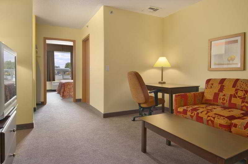 Hotel Super 8 By Wyndham Barrie South Extérieur photo