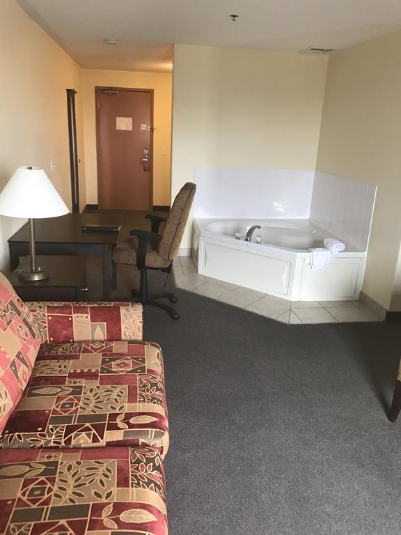 Hotel Super 8 By Wyndham Barrie South Extérieur photo