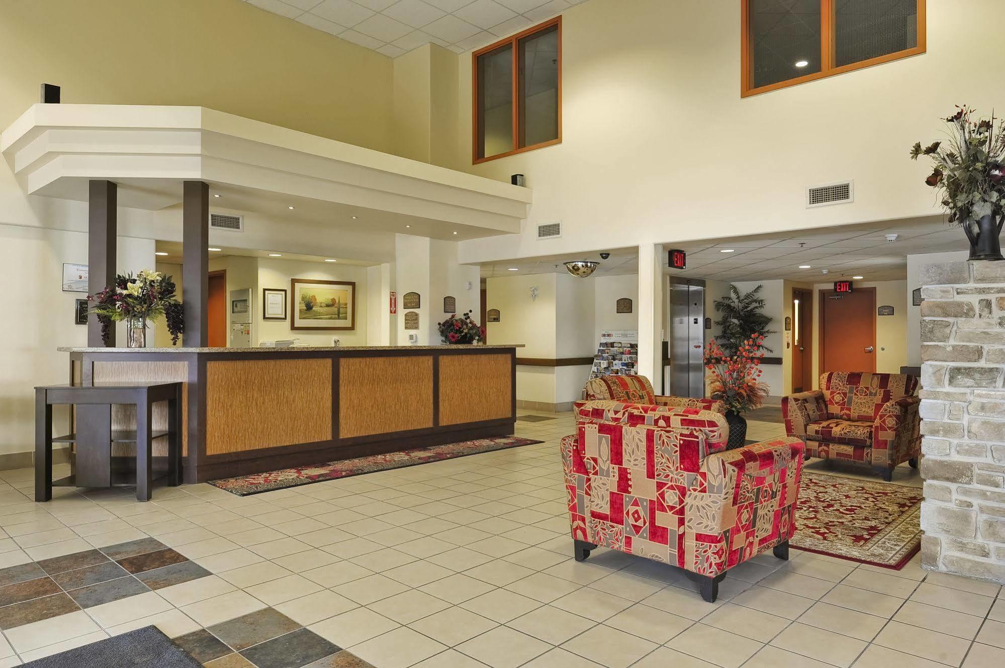 Hotel Super 8 By Wyndham Barrie South Extérieur photo